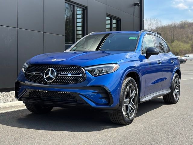 Used 2026 Mercedes-Benz GLC 300 4MATIC image 2