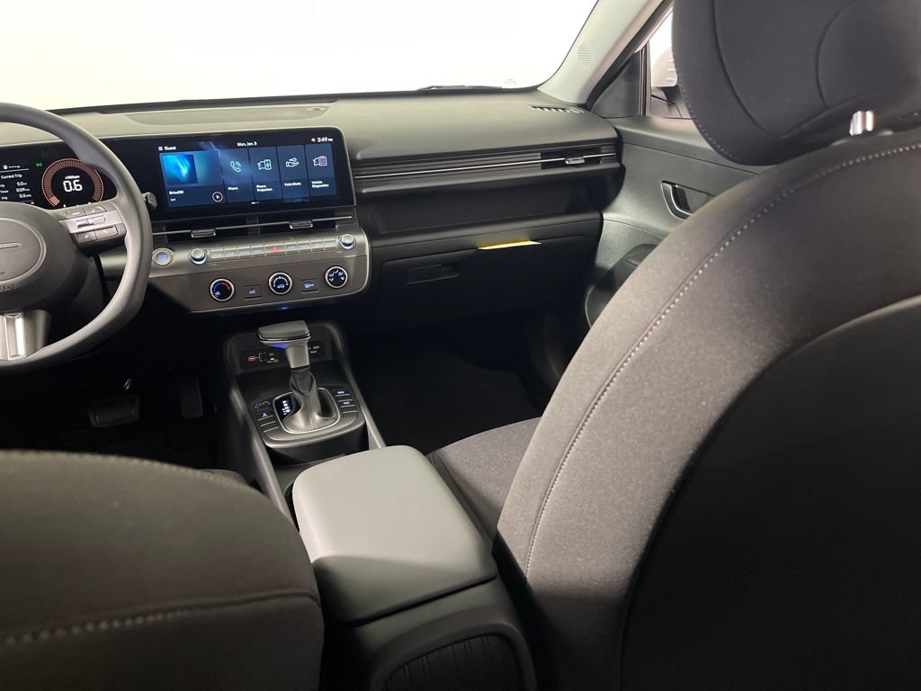 New 2026 Hyundai Kona SE AWD/4WD image 17