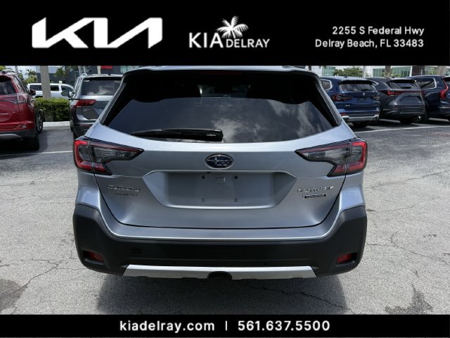 Used 2023 Subaru Outback Touring AWD/4WD image 4