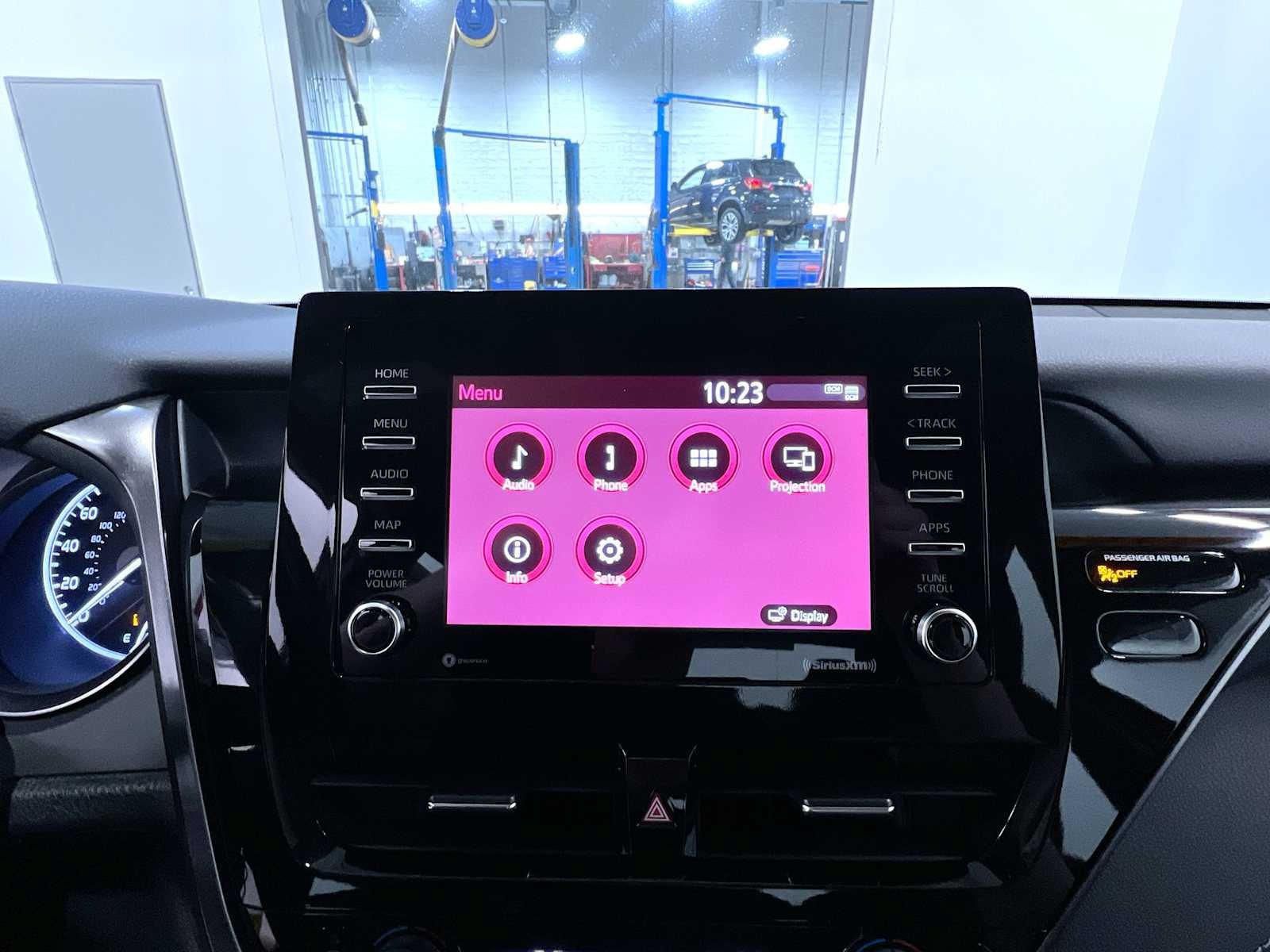 Used 2023 Toyota Camry SE w/ Blackout Package (TMS) FWD image 25