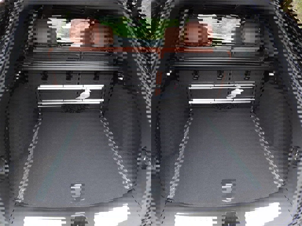 New 2026 Cadillac XT5 Sportv w/ LPO, Onyx Lite Package image 13