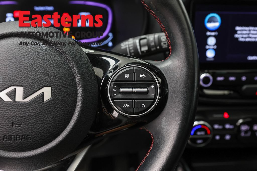 Used 2023 Kia Soul GT-Line FWD image 17