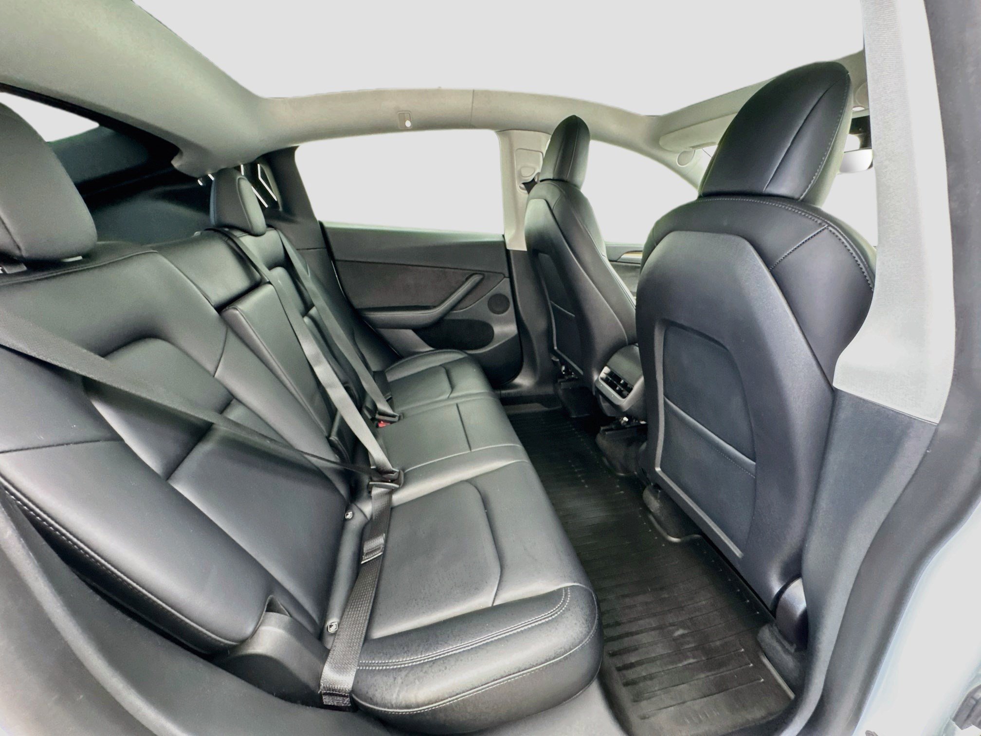 Used 2023 Tesla Model Y Performance AWD/4WD image 19