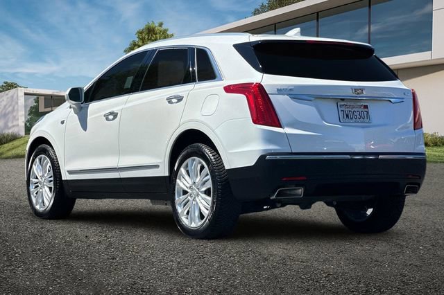 Used 2017 Cadillac XT5 Premium Luxury w/ Advanced Security Package FWD image 6