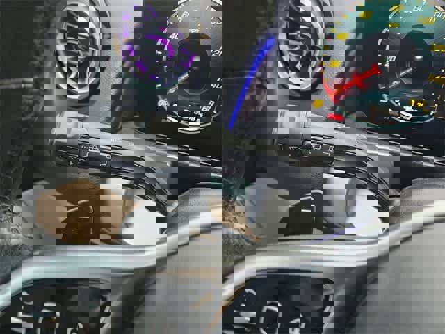 Used 2023 Mercedes-Benz GLB 250 image 28