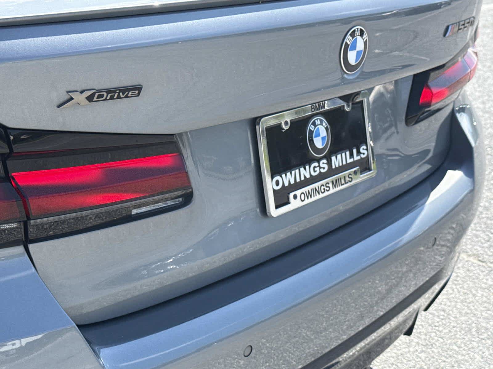 Used 2023 BMW M550i xDrive w/ Parking Assistance Package AWD/4WD image 11