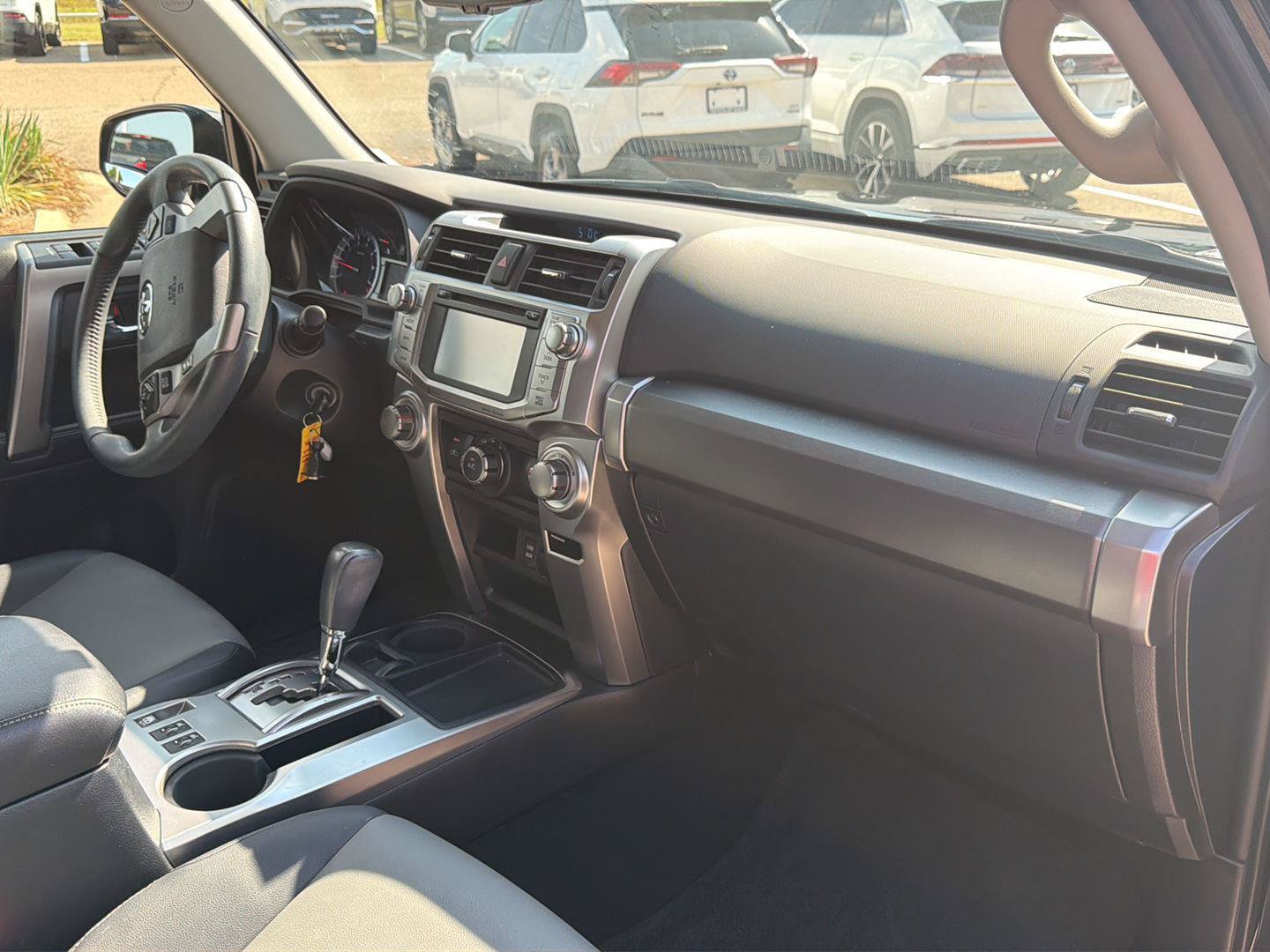 Used 2017 Toyota 4Runner SR5 Premium RWD image 23