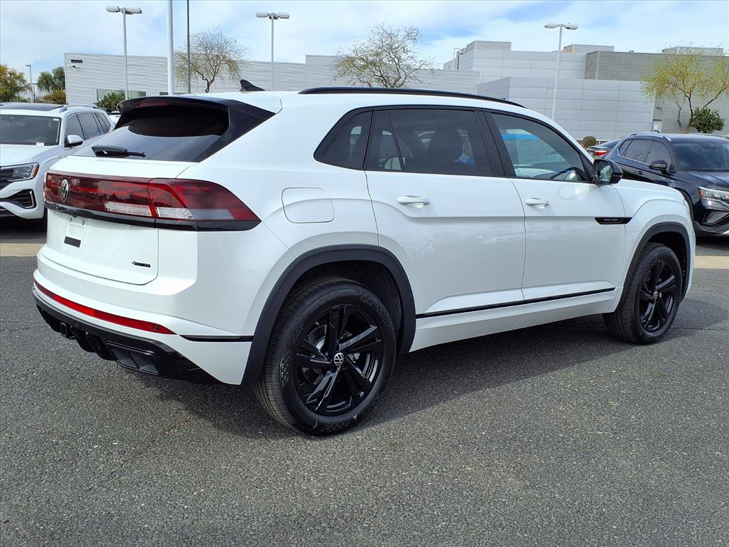 New 2026 Volkswagen Atlas Cross Sport SEL R-Line image 4
