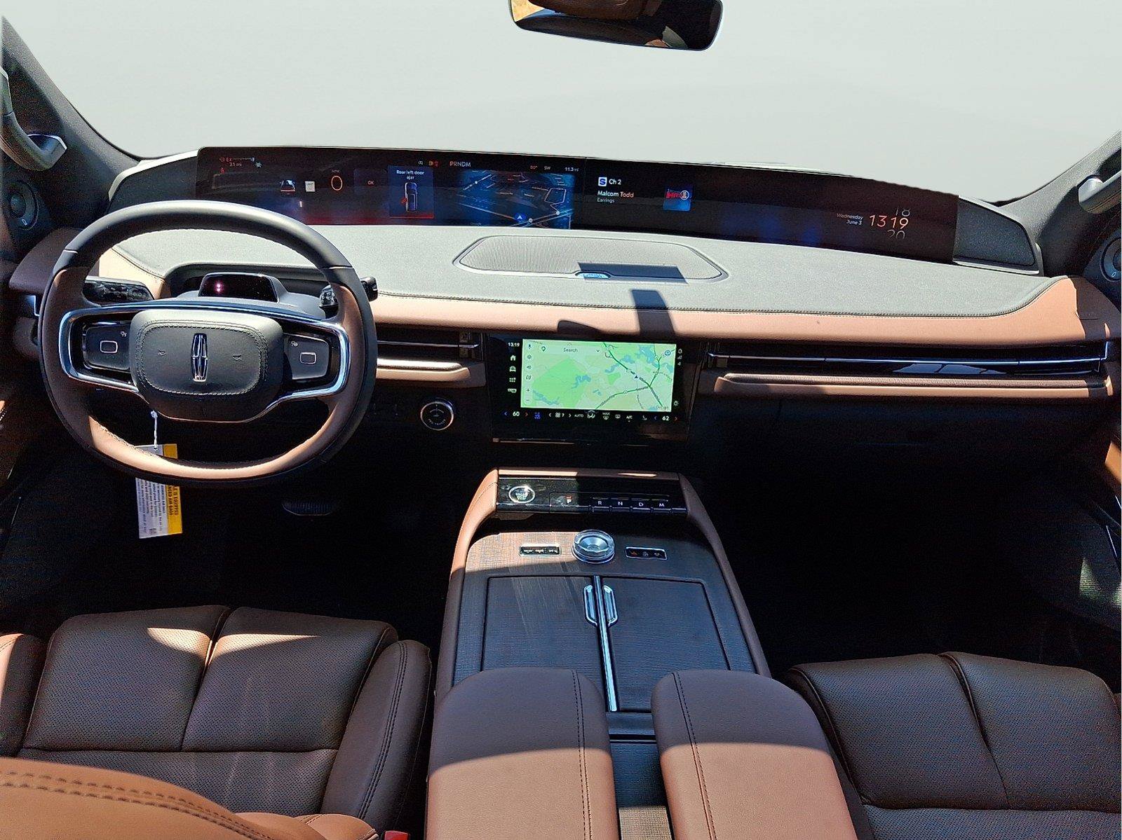 New 2026 Lincoln Navigator L Reserve AWD/4WD image 7