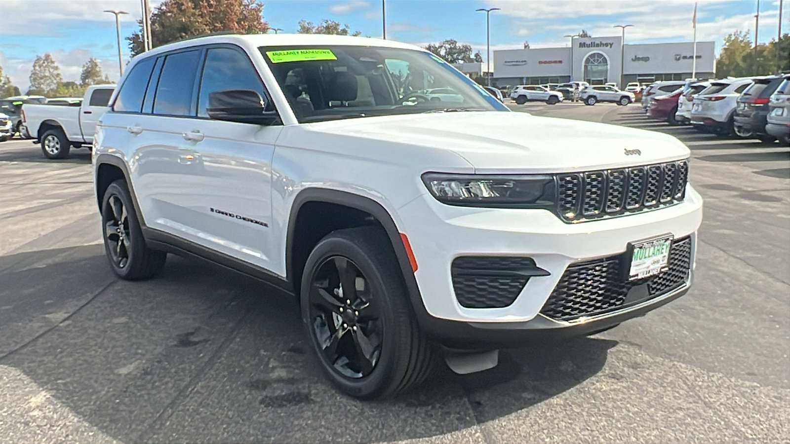 New 2025 Jeep Grand Cherokee Altitude