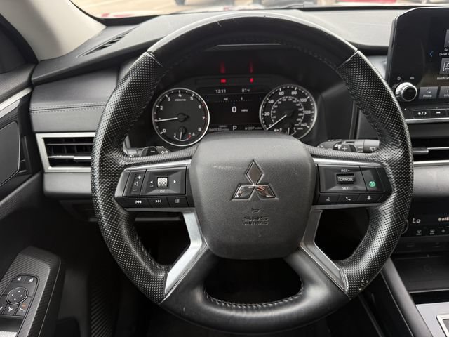 Used 2024 Mitsubishi Outlander SE FWD image 13