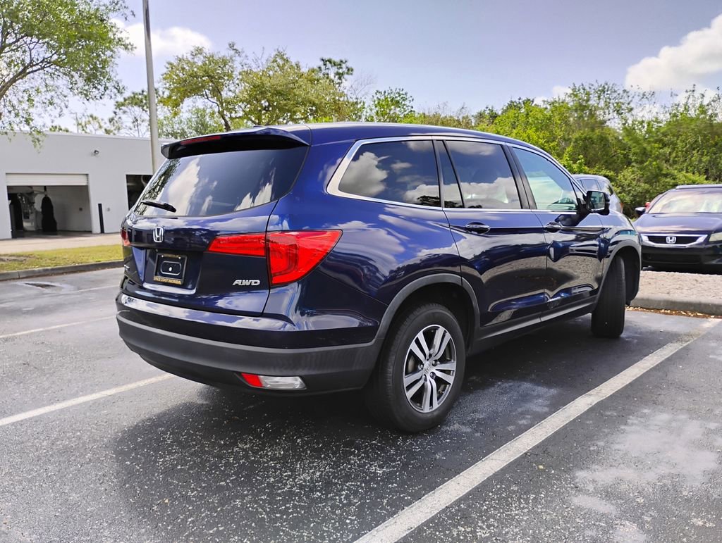 Used 2017 Honda Pilot EX image 5