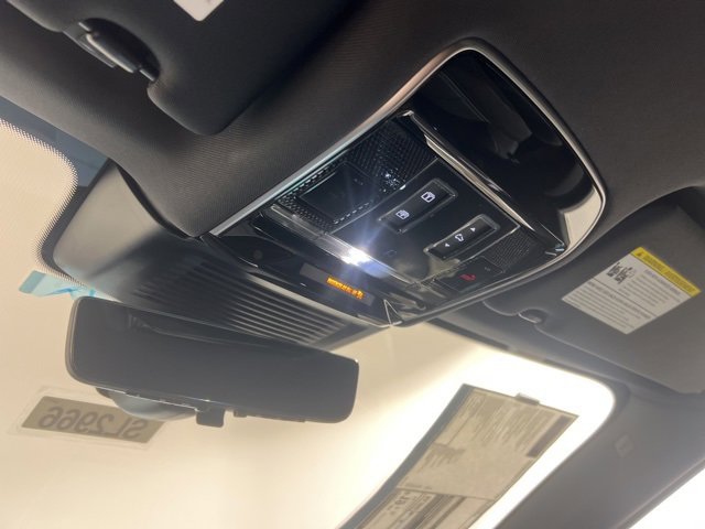 New 2025 Land Rover Range Rover Sport Dynamic SE image 18