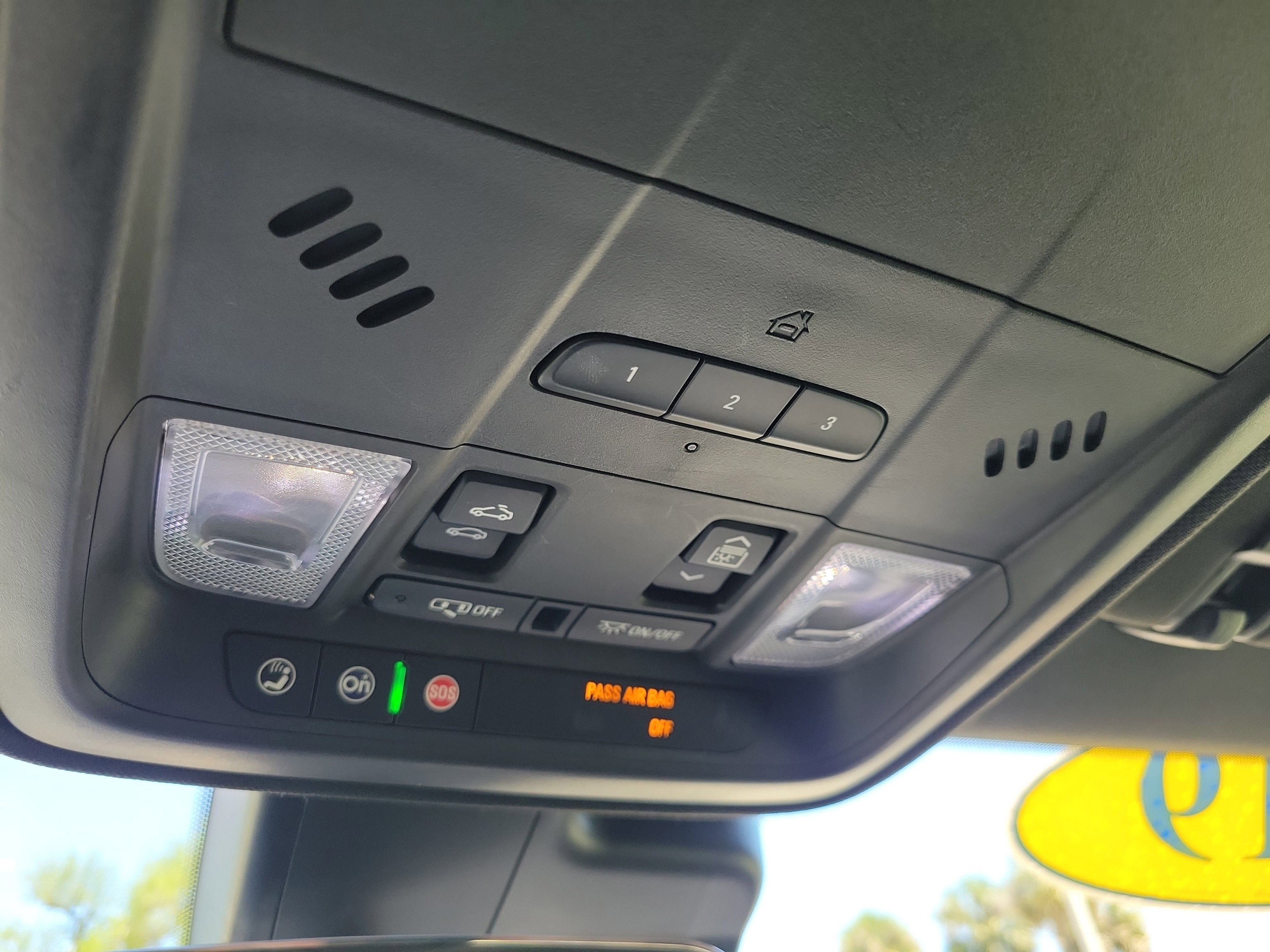 Used 2019 Cadillac XT4 Premium Luxury w/ Technology Package image 18