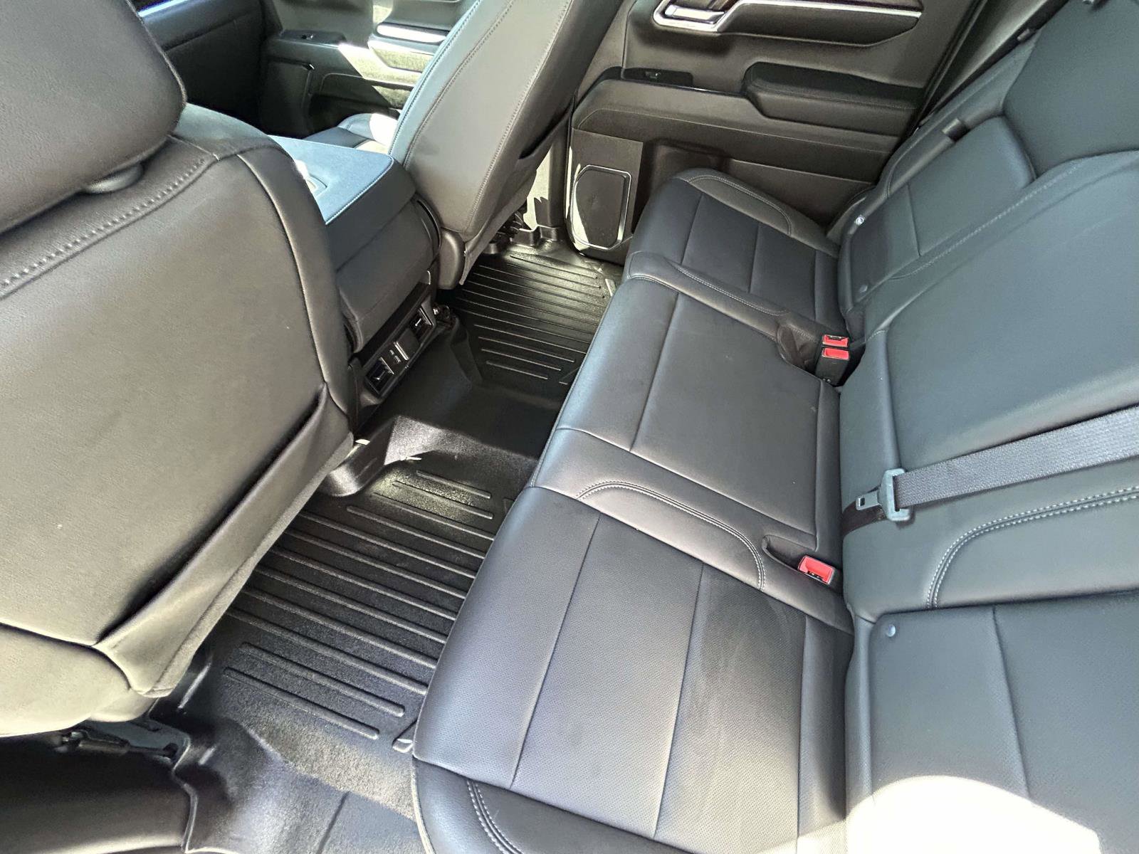 Used 2024 GMC Sierra 1500 SLT image 9