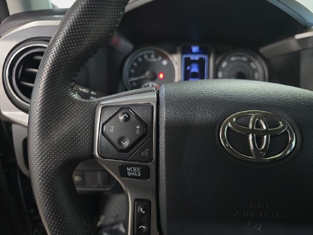 Used 2020 Toyota Tacoma SR5 RWD image 20