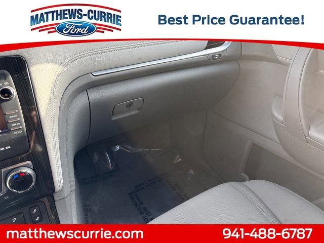 Used 2016 Chevrolet Traverse LT FWD image 22