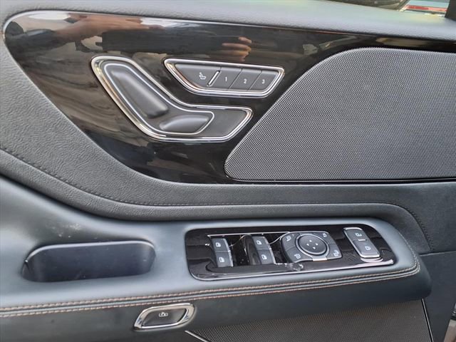 New 2026 Lincoln Aviator 2WD image 8