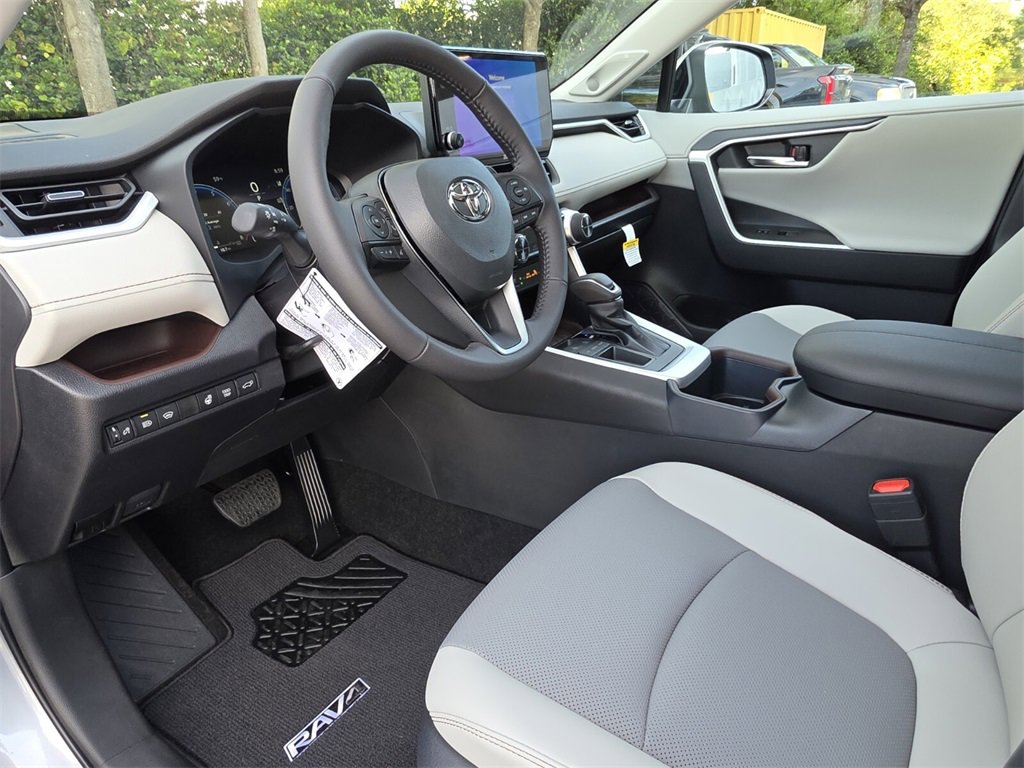 New 2025 Toyota RAV4 Limited image 25
