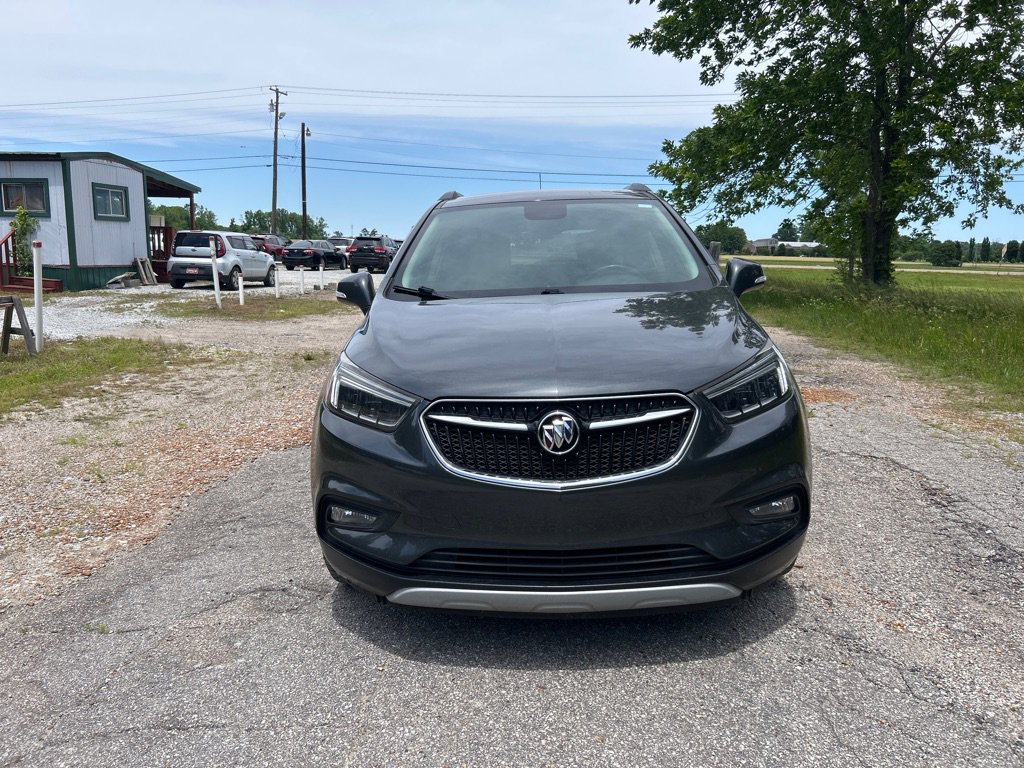 Used 2017 Buick Encore Essence FWD image 2
