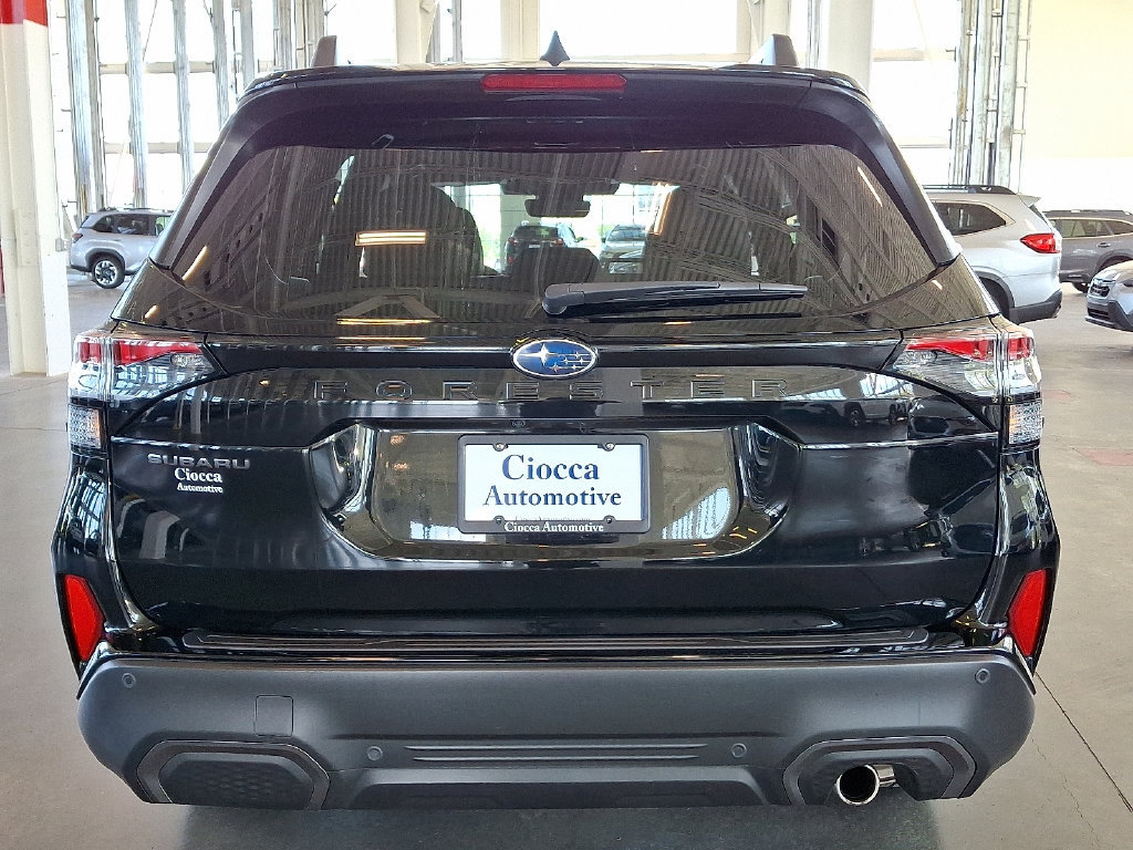 Used 2025 Subaru Forester Limited AWD/4WD image 8