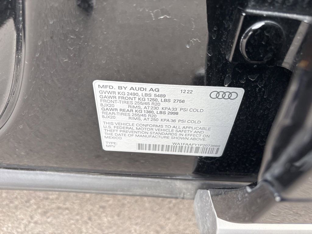 Used 2023 Audi Q5 2.0T Prestige w/ Prestige Package image 14