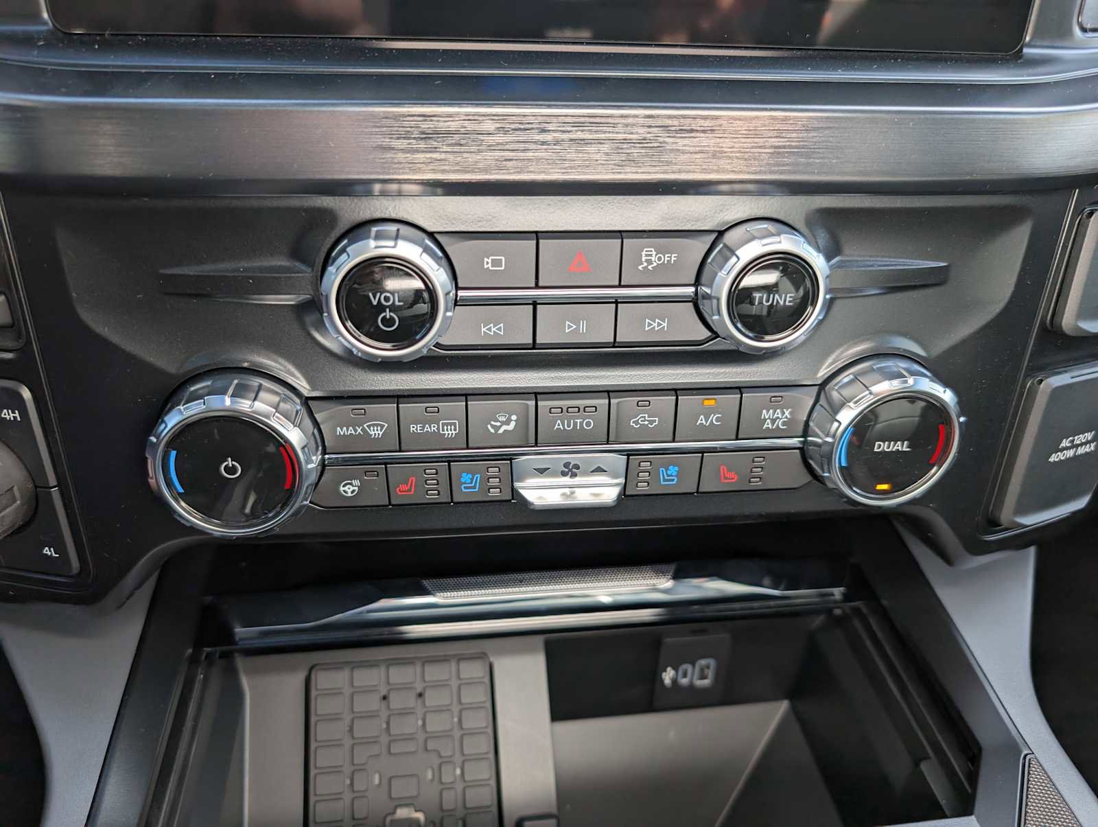 New 2026 Ford F350 Lariat image 27