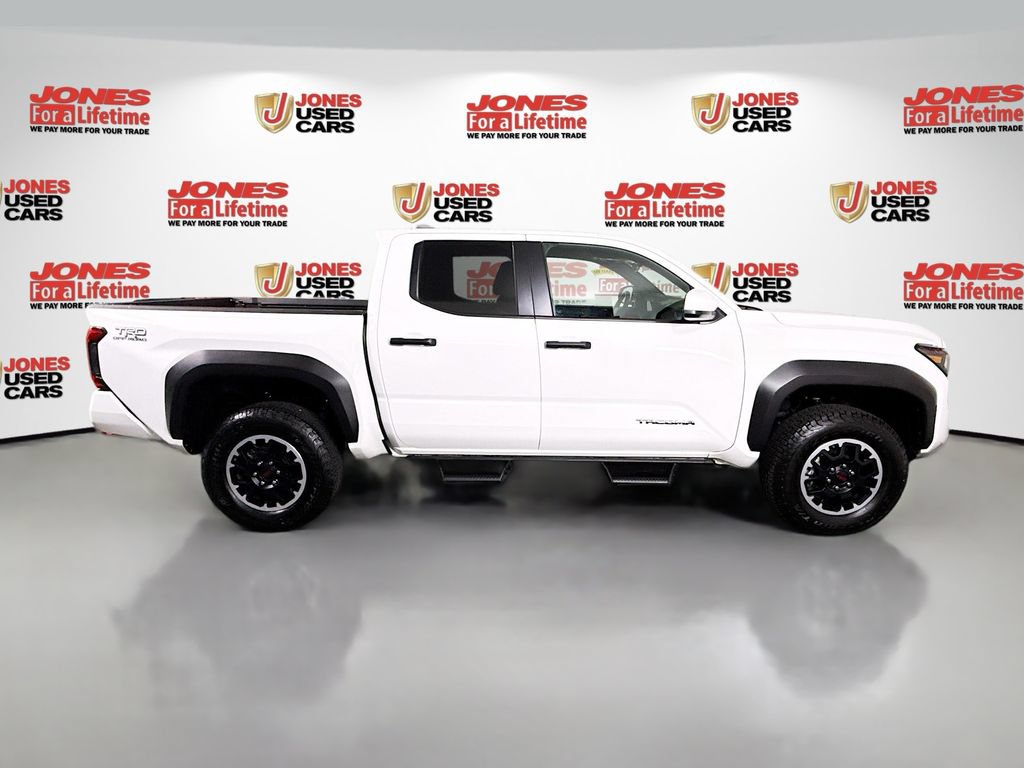 Used 2025 Toyota Tacoma TRD Off-Road AWD/4WD image 19