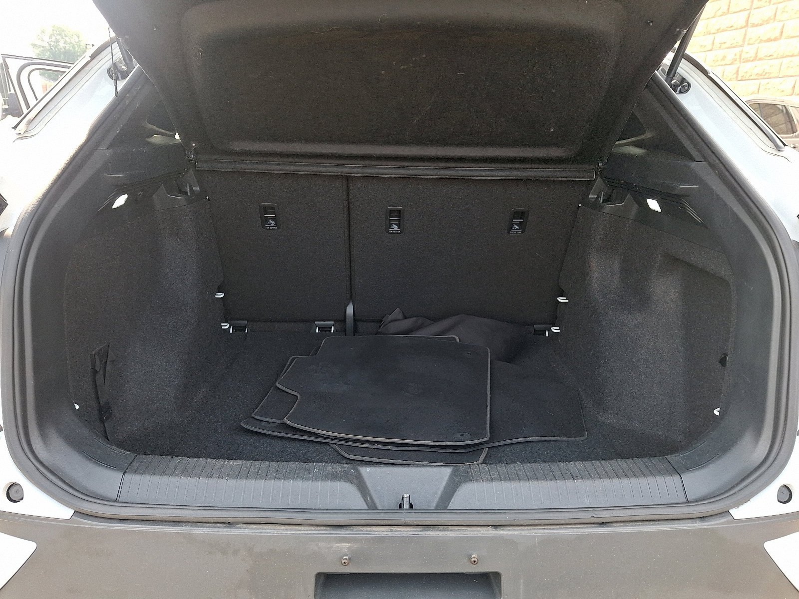 Used 2021 Volkswagen ID.4 Pro image 28