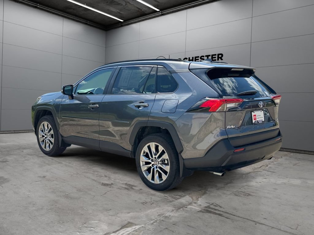 Certified 2022 Toyota RAV4 XLE Premium AWD/4WD image 3