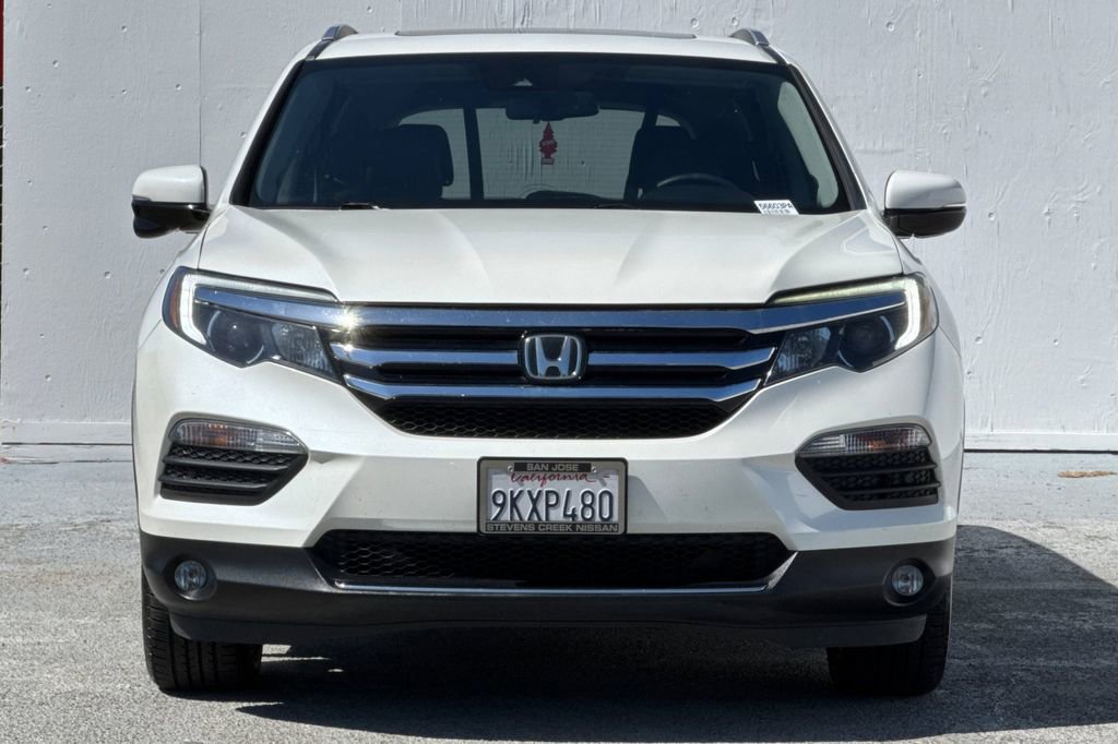 Used 2017 Honda Pilot Touring image 8