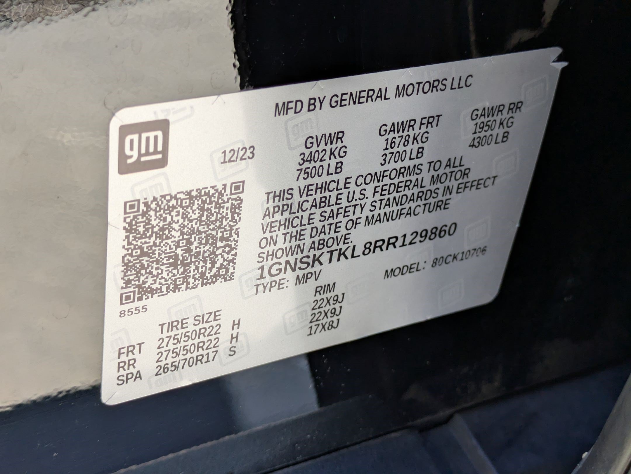 Used 2024 Chevrolet Tahoe High Country w/ Advanced Technology Package AWD/4WD image 32