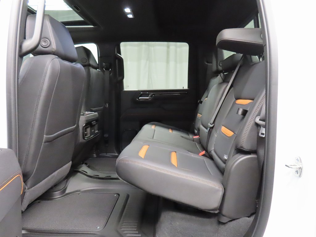 Used 2026 GMC Sierra 2500 AT4 image 10