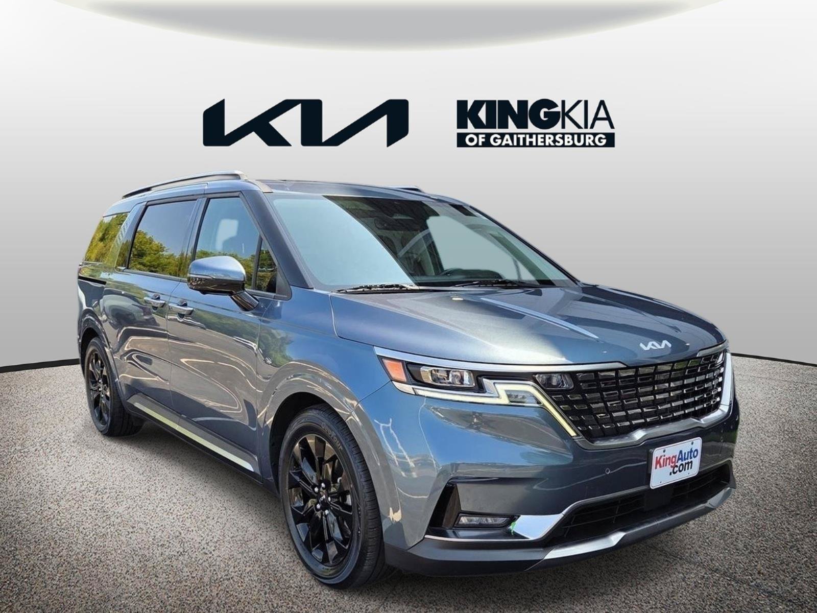 Certified 2024 Kia Carnival SX Prestige FWD image 1