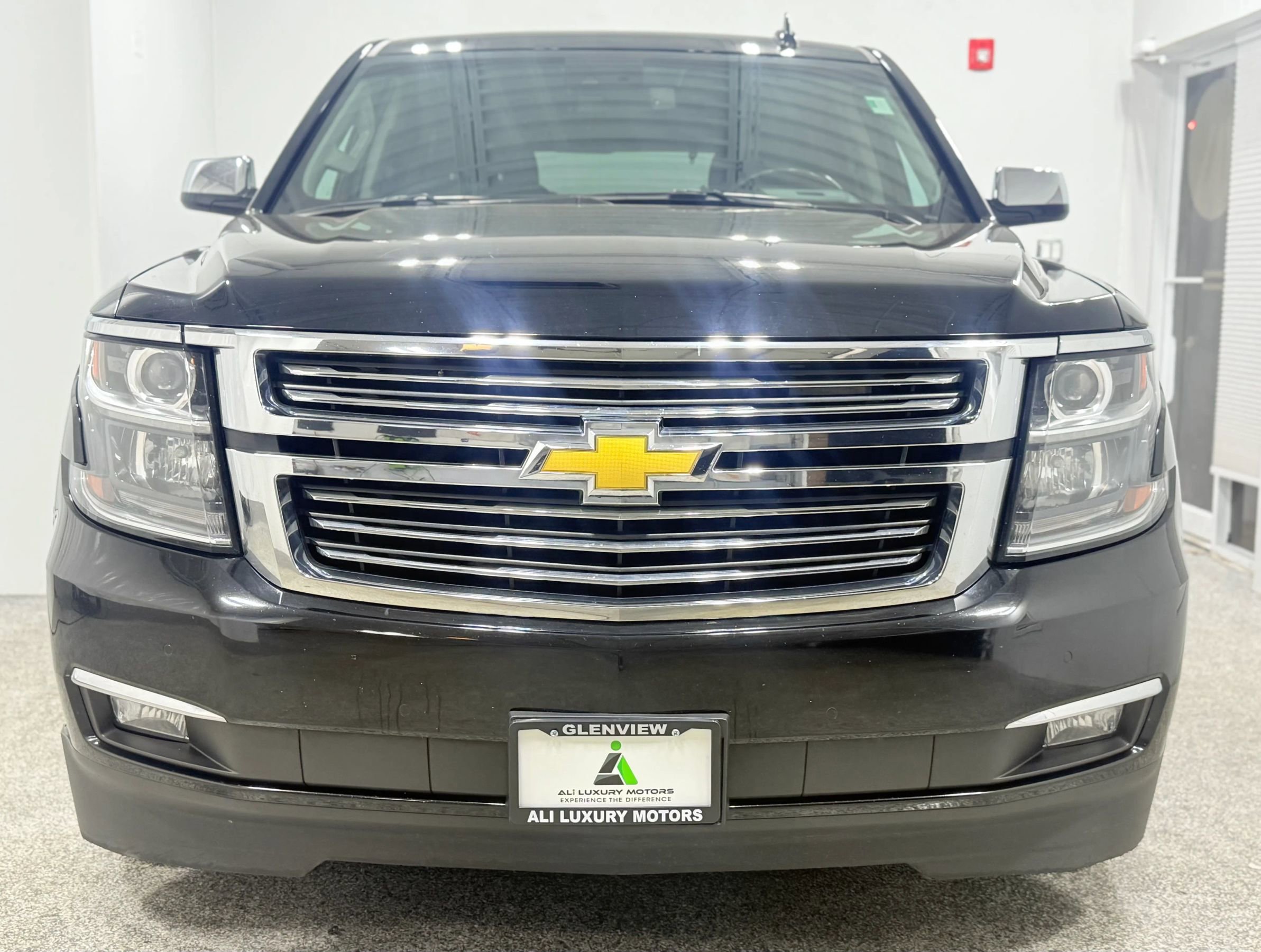 Used 2015 Chevrolet Tahoe LTZ image 2