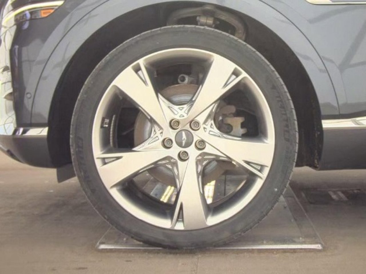 Used 2021 Genesis GV80 2.5T w/ Prestige Package 04 image 11