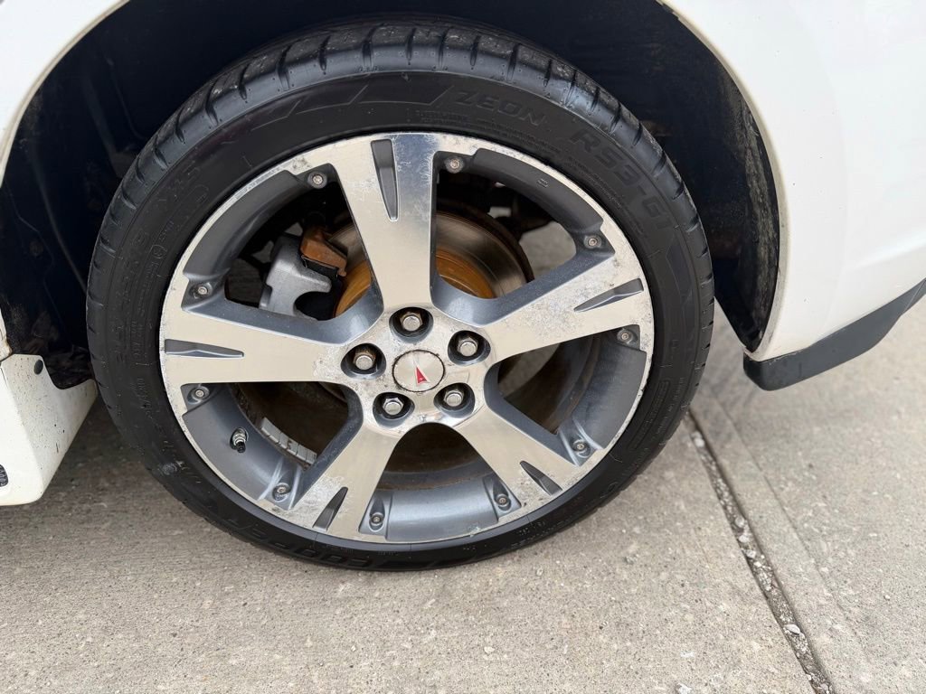 Used 2009 Pontiac Vibe GT FWD image 20