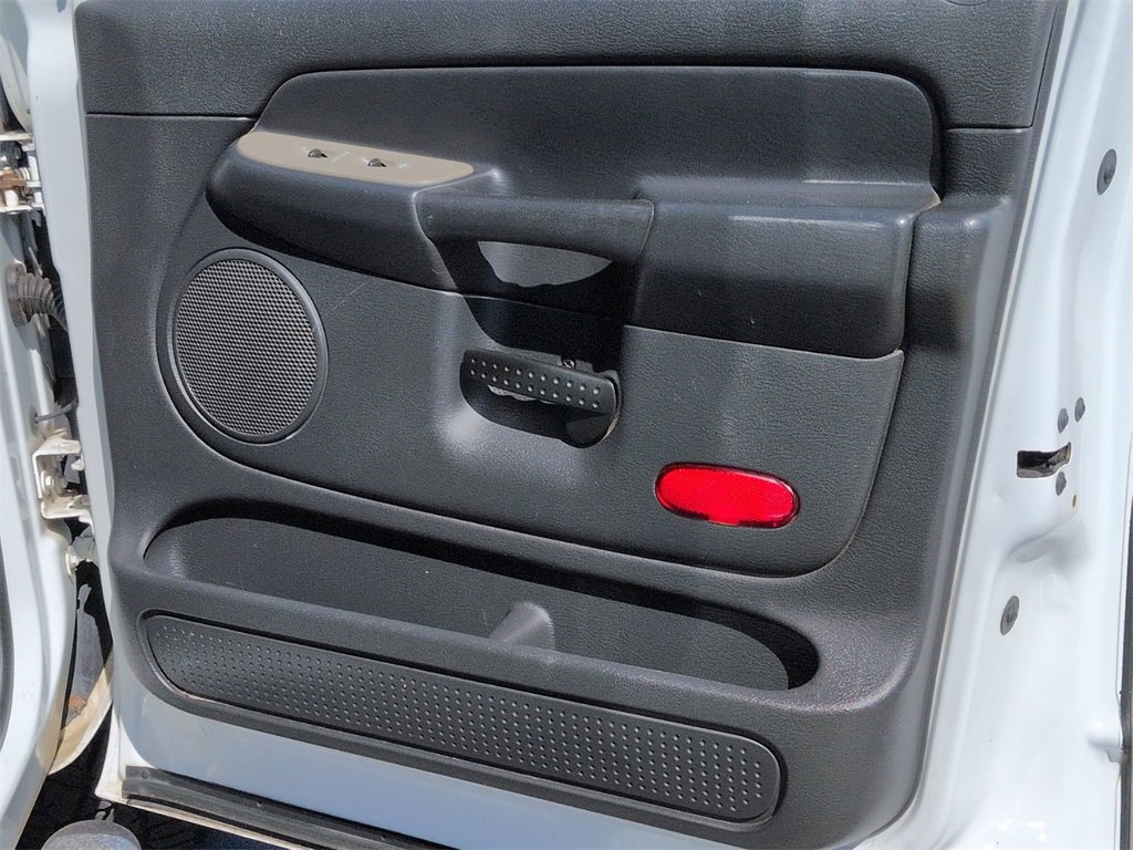 Used 2003 Dodge Ram 1500 Truck SLT image 31
