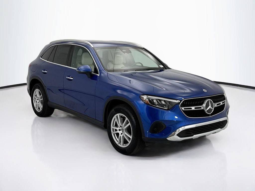 Certified 2026 Mercedes-Benz GLC 300 image 3