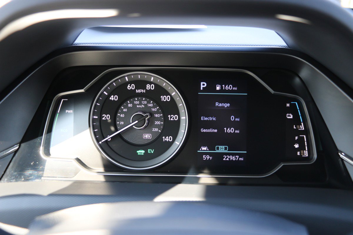 Used 2021 Hyundai Ioniq SE FWD image 30
