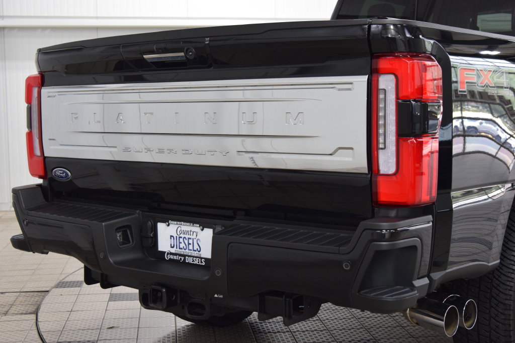 Used 2024 Ford F350 Platinum w/ FX4 Off-Road Package AWD/4WD image 18