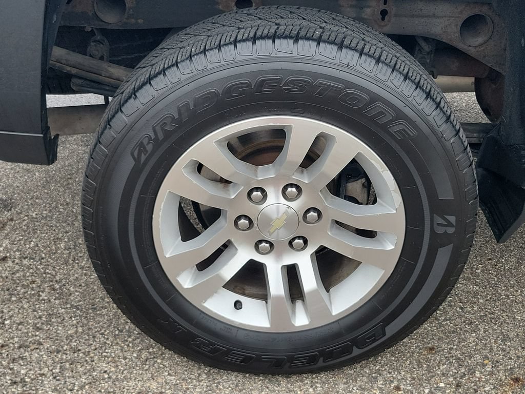 Used 2018 Chevrolet Silverado 1500 LT w/ All Star Edition AWD/4WD image 32