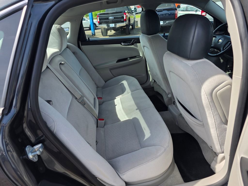 Used 2012 Chevrolet Impala LT FWD image 21