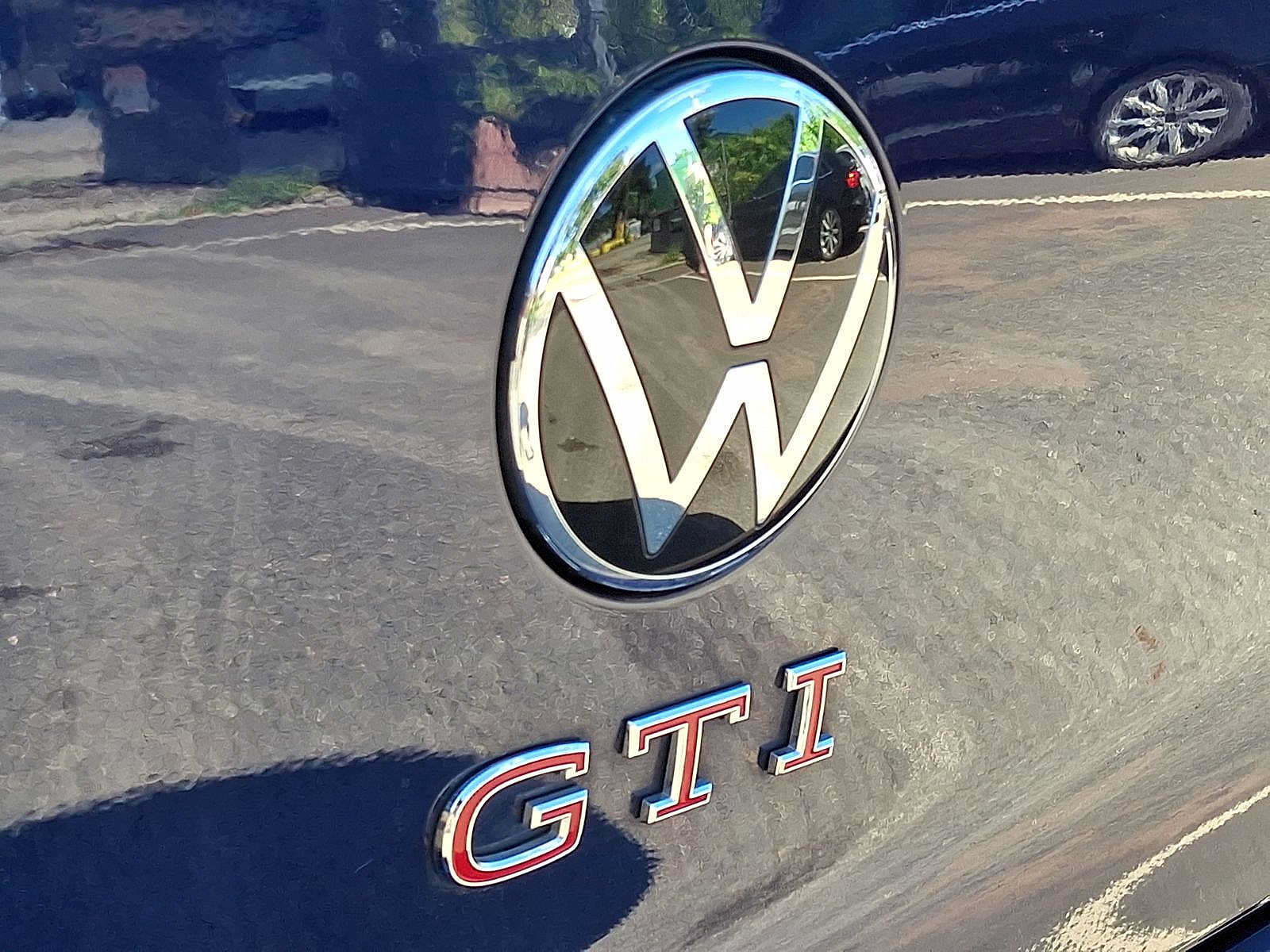 Used 2023 Volkswagen GTI Autobahn FWD image 30