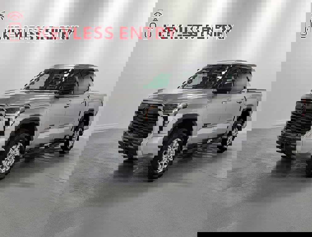 Used 2025 Toyota Tundra SR5 image 4
