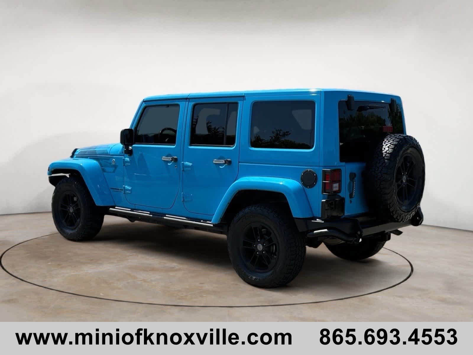 Used 2017 Jeep Wrangler Unlimited Sahara AWD/4WD image 5