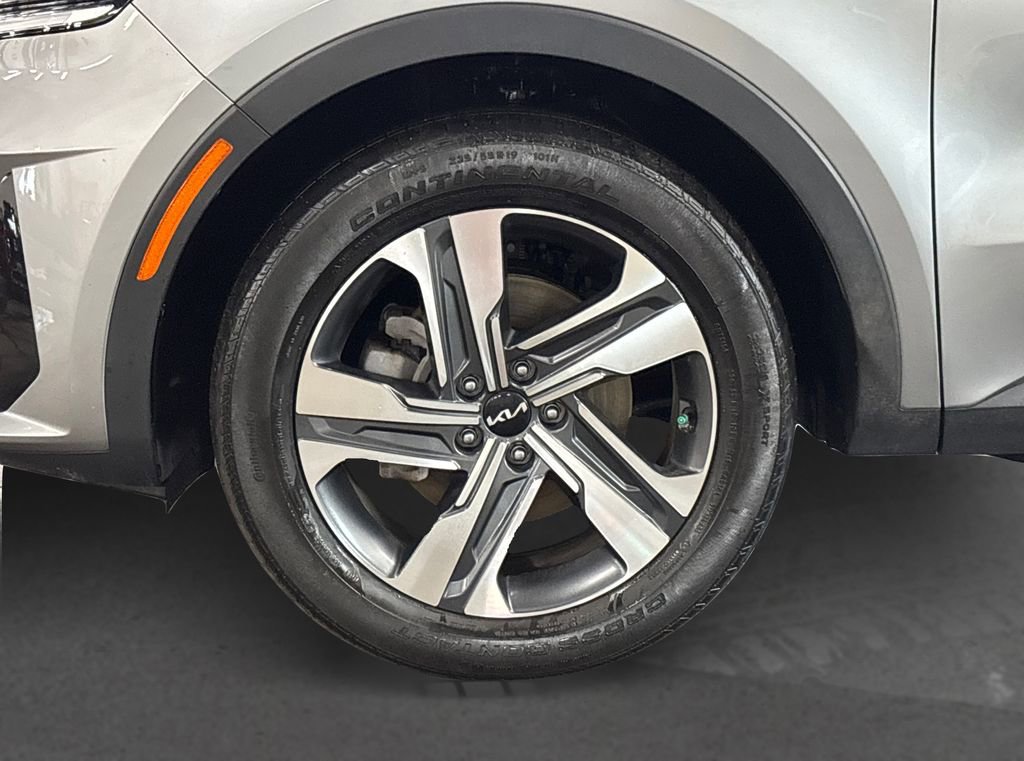 Certified 2023 Kia Sorento EX image 12