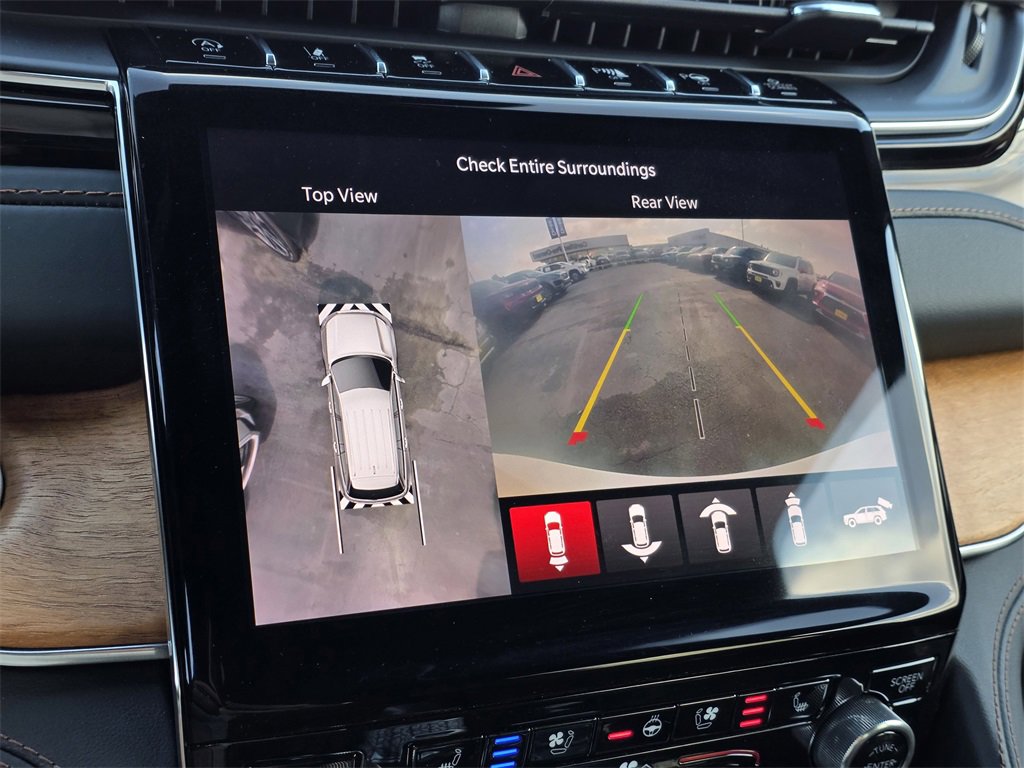 Used 2023 Jeep Grand Cherokee Summit image 23