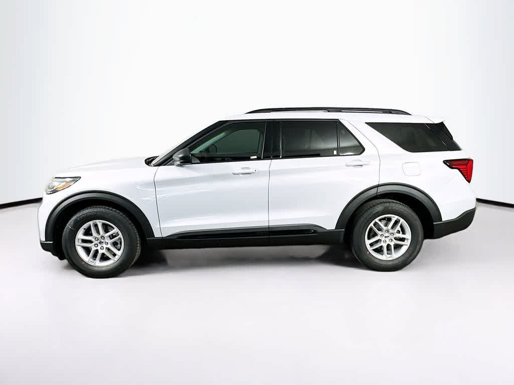 New 2026 Ford Explorer Active RWD image 3