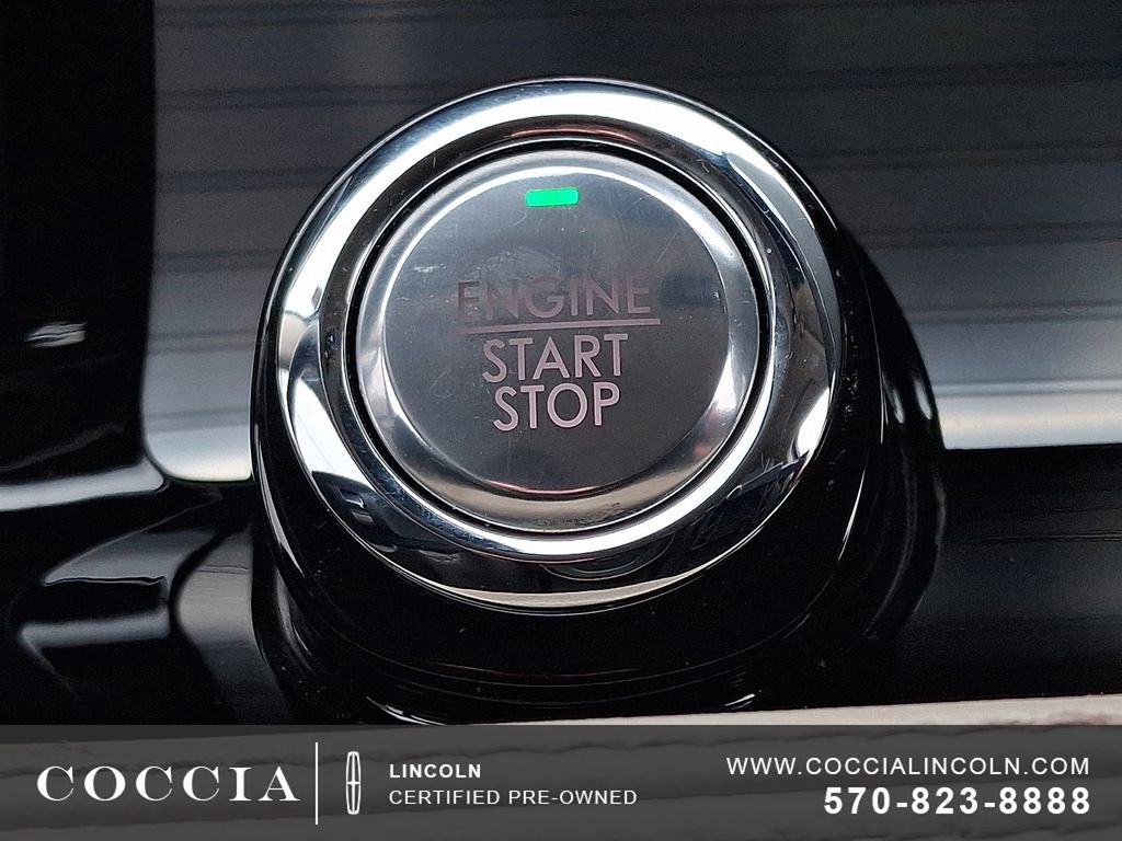 Used 2022 Lincoln Corsair AWD w/ Equipment Group 101A image 23